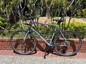 Men’s Hybrid Bike (retail $600) 1