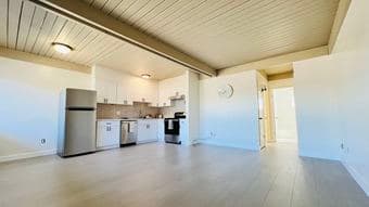 Redwood City 94061】 【1B1B Apt】【available now】 4
