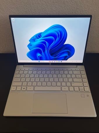 HP Pavilion Aero 13 Laptop 1