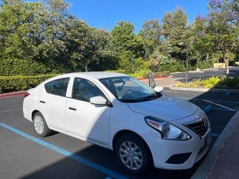 2016 Nissan Versa (Manual Transmission) 3
