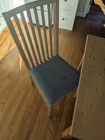 Kitchen table & 3 chairs 2