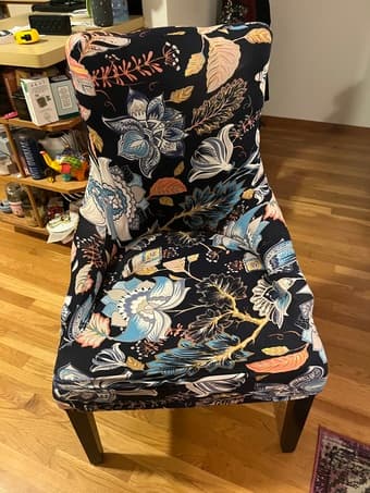 Accent chair with pretty slipcover 1