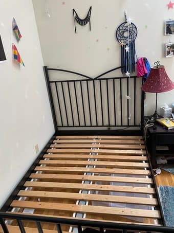 Full size metal bed frame 1