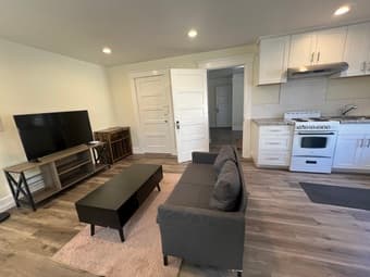 Spacious 1B/1B with a Balcony. Downtown North  next to Stanford 1