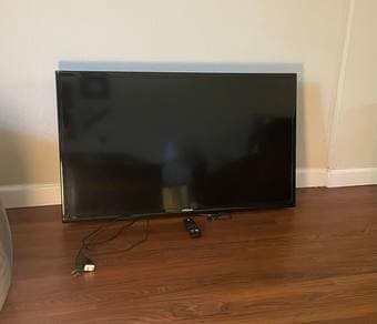 40" TV + Amazon Fire TV Stick 4K Max 1