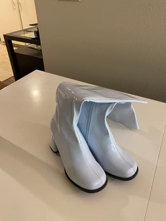 White gogo boots Size 7 - NEVER WORN 1