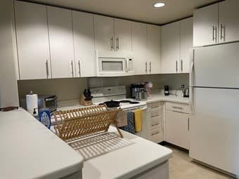 Subletting one bedroom in a two bedroom apartment 1