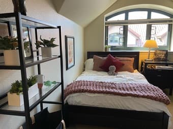 Subletting one bedroom in a two bedroom apartment 3