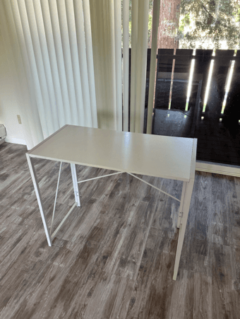 White Desk Table Foldable Lightweight Compact 1