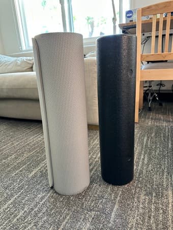 Foam roller + yoga mat 1