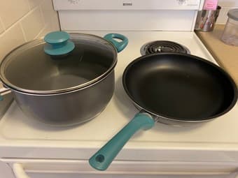 Selling kitchen items!! Moving sale 3