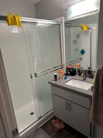 Master Bedroom in 2b/2ba (Male) 1