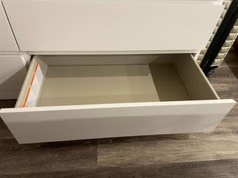 Beautyrest full mattress + 6-drawer dresser 3