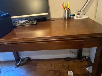 Desk with charging port 3