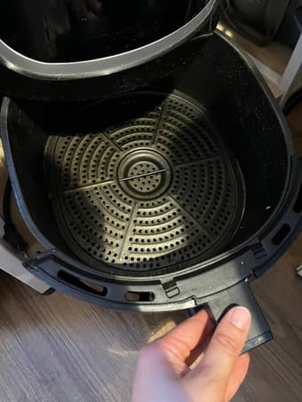 7-Quart Electric Air Fryer 3