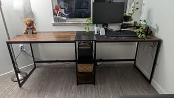Wayfair reversible L-shaped Office desk (near new condition) 1
