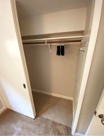 Private room for rent in upscale Redwood City apartment 4