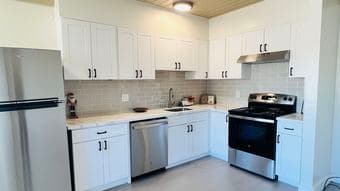 【Redwood City 94061】 【1B1B Apt】【available now】 1