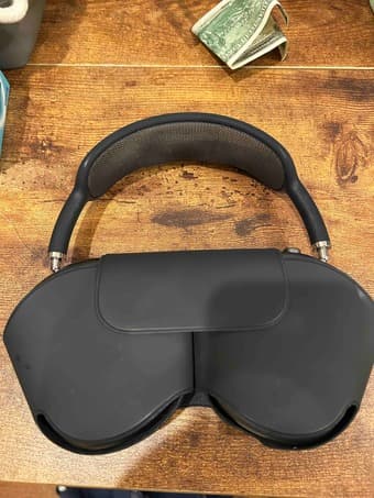 Like-new Airpods Max (space grey) 1