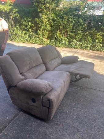 Pair of comfy, reclining couches 2