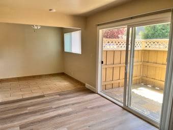 one bedroom in Mountain View apartment for renting 1