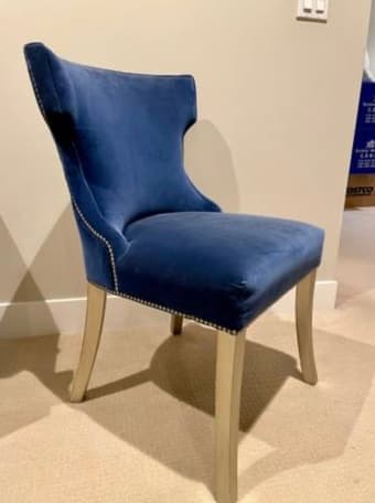 Beautiful blue velvet chairs (2) 2