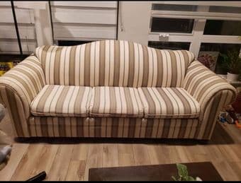 Queen Size sleeper Sofa for sale 1