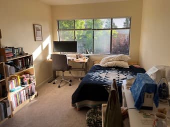 Room in a 3BR/2.5 Condo - Menlo Park 1