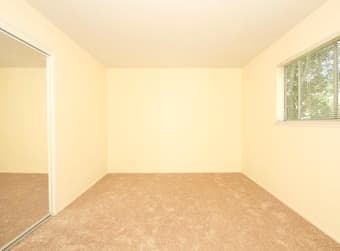 Furnished Room Available for immediate move in, 2B/1B apartment 2
