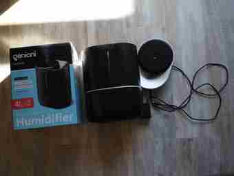 Moving sale: desk light, humidifier, knife, juice extractor, etc. 2