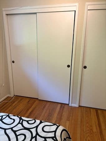 2nd floor room available in Portola Valley House, Sept 1st start 3