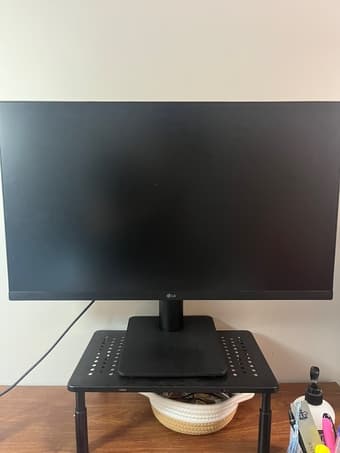 LG 27-in Computer Monitor + USB C to HDMI adapter + monitor stand 2