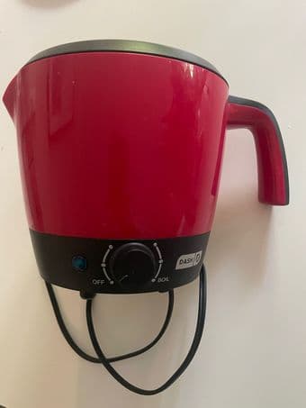 DASH - 1L boiler - Red 1