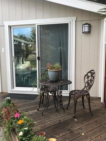 Adorable studio pool house available 9/1, possibly sooner. Pool house 3