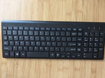 Wireless Keyboard + Vertical Mouse 1