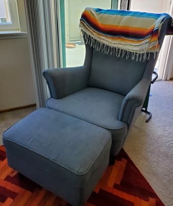 Armchair with ottoman 1