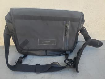 Timbuk2 black water-proof messenger bag (large) 1
