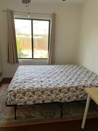 Sunnyvale single Family house - 有家俱房间出租- 8/26可搬入 2