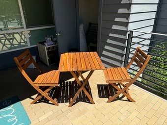 Patio table/chairs 1