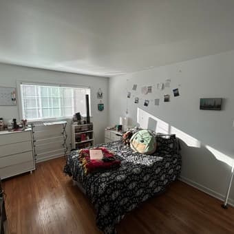 [August 1st] 2 beds 1 bath House -- Alma St, Palo Alto 2