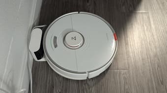 Roborock S7 Robot Vacuum and Mop: less than 1 year old - Moving Sale 2