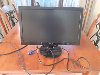 22 inch monitor 1