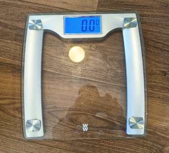 Digital Bathroom Scale 1