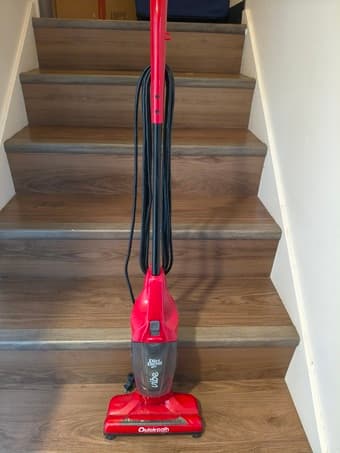 Dirt Devil Vacuum 1