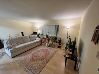 Cozy Fully Furnished Studio just Minutes from Stanford in Palo Alto 1