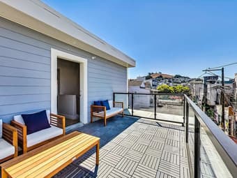 Seeking Female Housemate in 7 bed 5 bath SF Mission Apartment 1