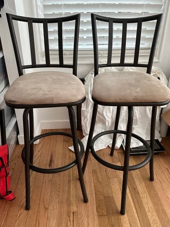 Bar Chair (set of 2) - great condition 2