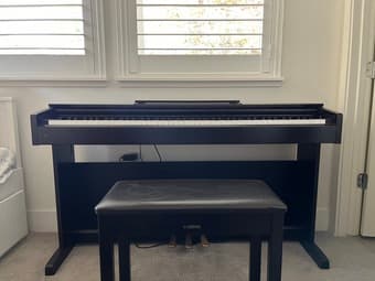 Yamaha Arius YDP143R Digital Piano in Great Condition! 2
