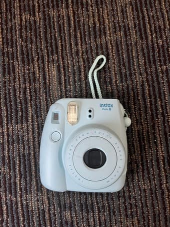 Fujifilm Instax mini 8 camera with free film 1