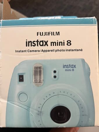 Fujifilm Instax mini 8 camera with free film 2